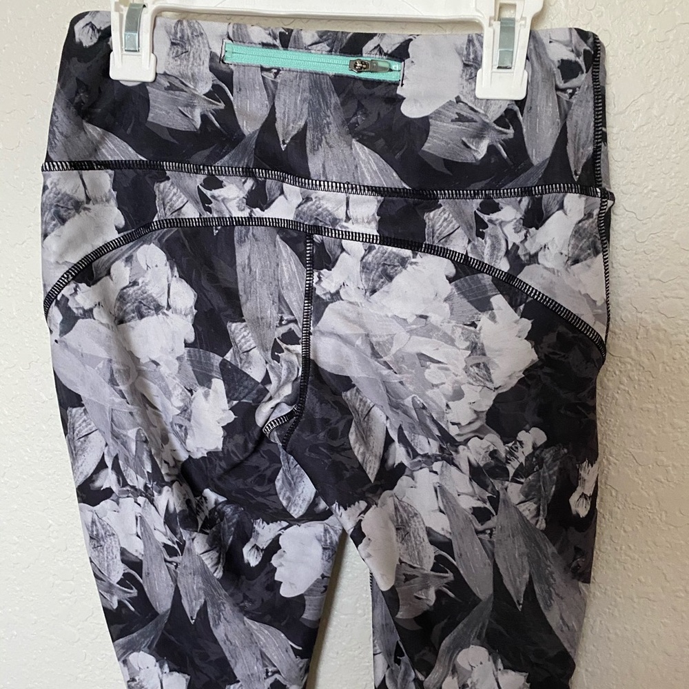 MIDI Yoga Pants - Super Comfortable